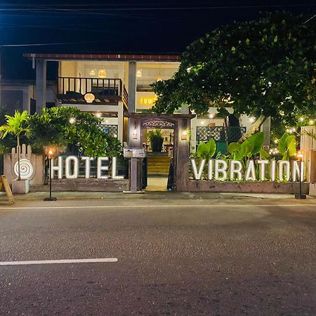 Hotel Vibration Hikkaduwa Eksteriør billede