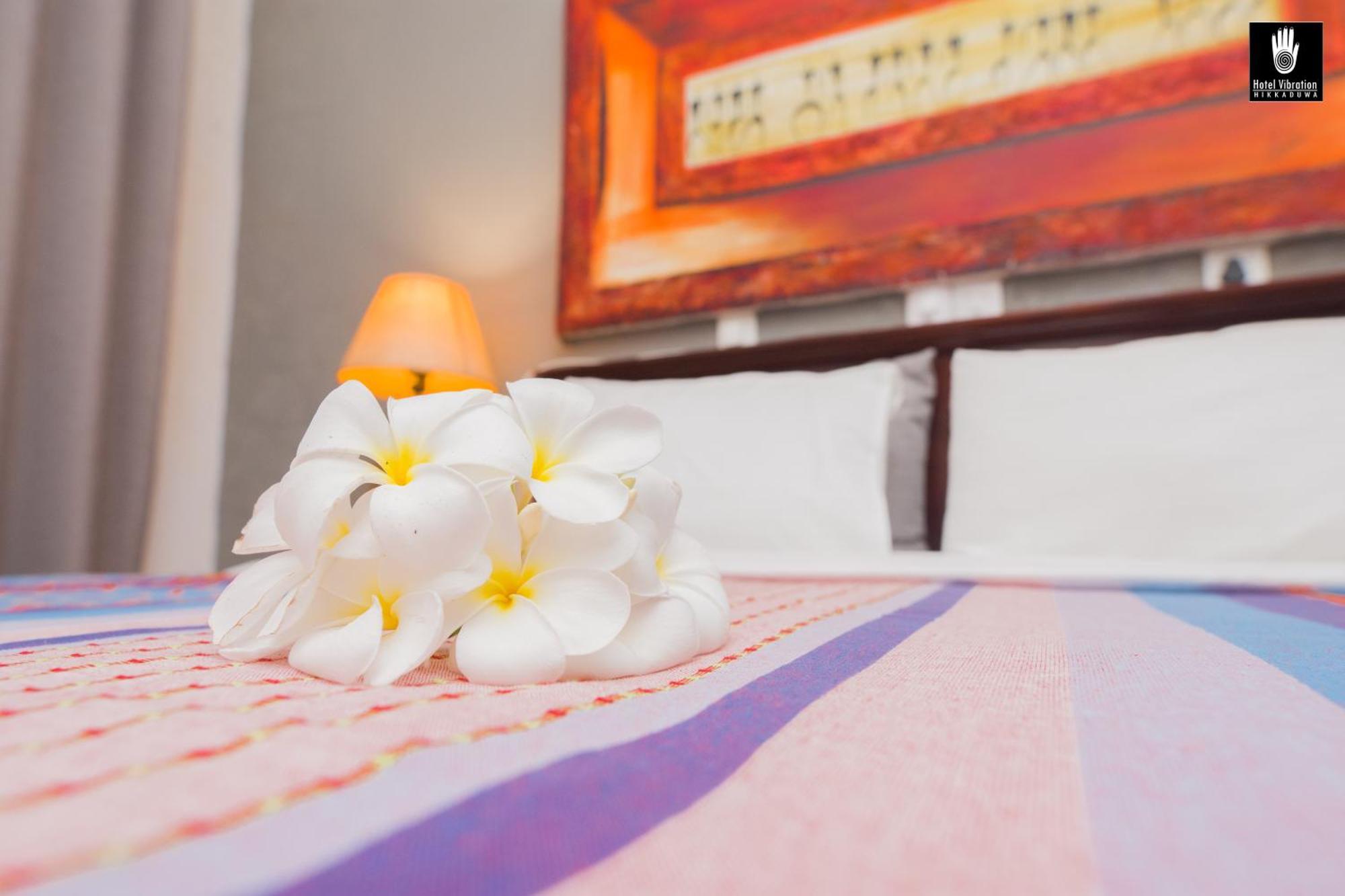 Hotel Vibration Hikkaduwa Eksteriør billede