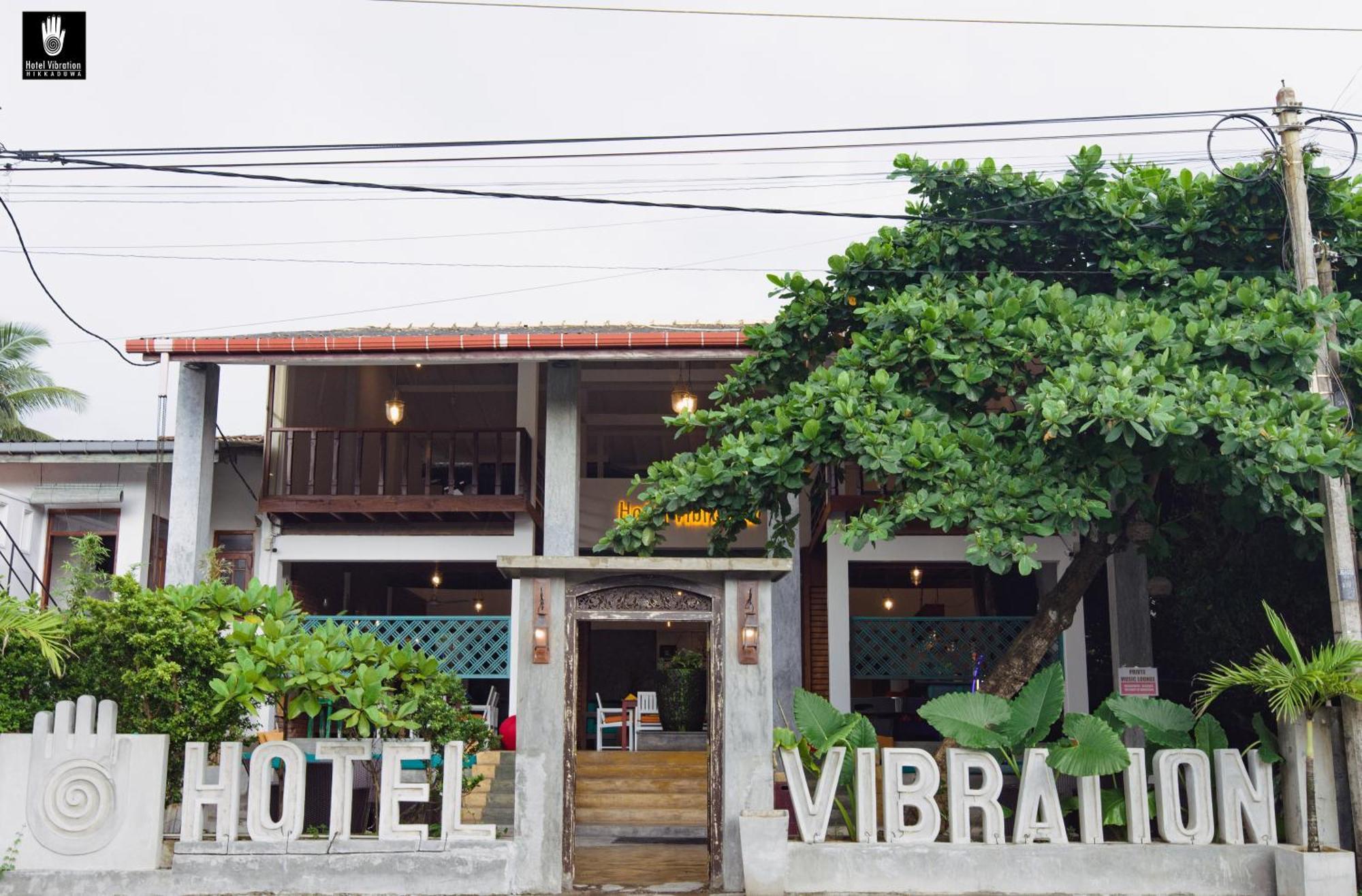 Hotel Vibration Hikkaduwa Eksteriør billede