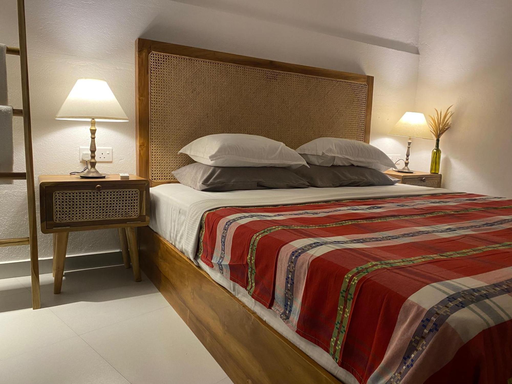 Hotel Vibration Hikkaduwa Eksteriør billede